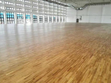 博倫學校楓木運動地板